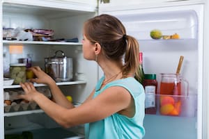 Distribuir adecuadamente los alimentos, utilizar recipientes de guardado adecuados y limpiarla en profundidad, cada cuatro meses, son algunas de las recomendaciones de los principales fabricantes