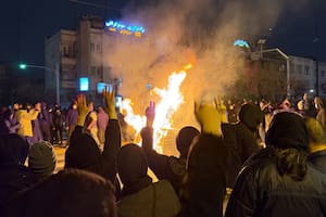 Disturbios y protestas en Teherán, Irán, el 9 de enero del 2026 (Usuario de redes sociales via AP)