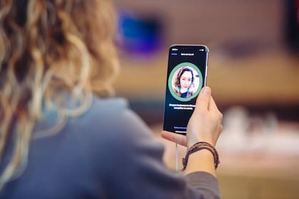 Diversas iniciativas buscan reemplazar las claves por sistemas que combinan la identificación biométrica y el estudio del comportamiento de uso de los dispositivos electrónicos del usuario