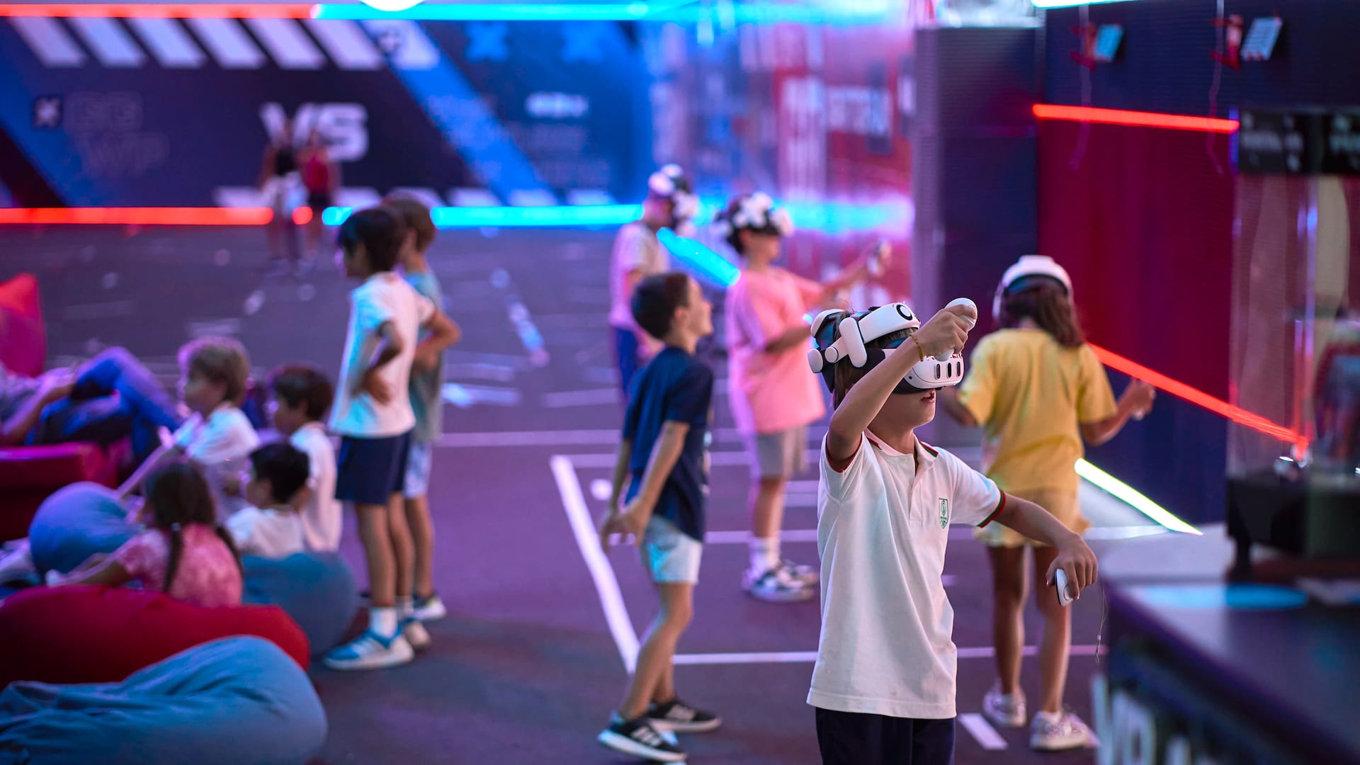 Diversión en un parque de realidad virtual