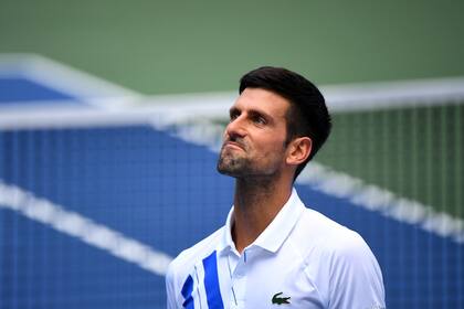 Djokovic dijo el viernes extrañar a Nadal y Federer en el circuito, pero al día siguiente ambos rivales le llamaron públicamente la atención, sin nombrarlo.