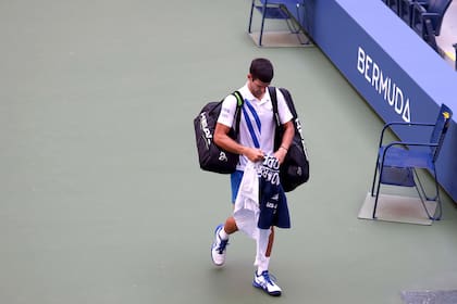 Djokovic, expulsado del US Open luego de una "agresión" a una jueza de línea
