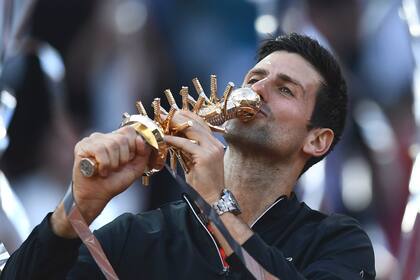 Djokovic obtuvo en Madrid su segundo título de la temporada
