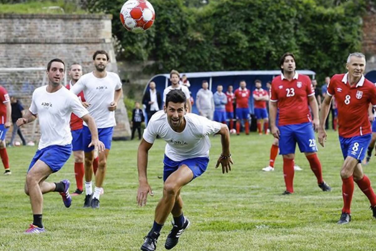Djokovic, Thiem y Troicki, entre los jugadores que se animaron al fútbol en Belgrado