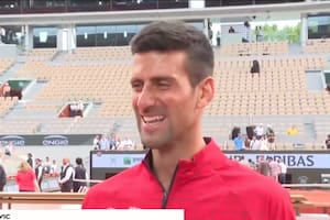 La celebración "a la argentina" de Djokovic después de su conquista en Roland Garros