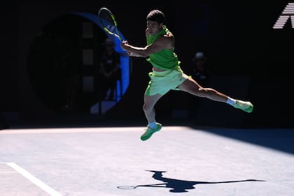 Djokovic y Alcaraz buscan hacer historia en la final del Abierto de Australia