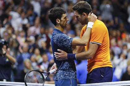 Novak Djokovic y Juan Martín del Potro en la final del US Open de 2018; en la próxima edición, el serbio irá por su 21° trofeo grande, mientras que el argentino no lo jugaría.