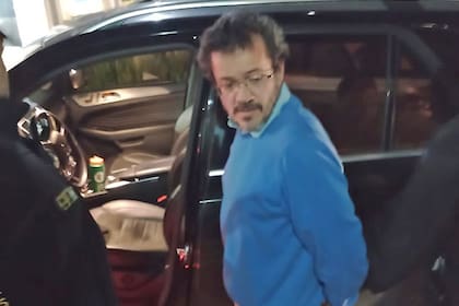 Martín Del Rio, en el momento de ser detenido por la policía bonaerense