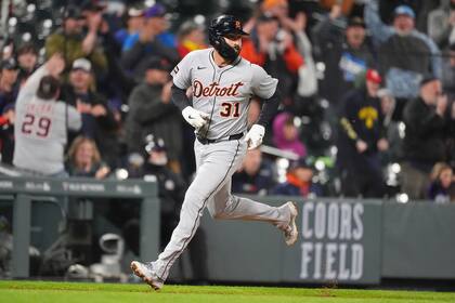 Doble de Torkelson en la 10ma da triunfo 8-6 a Tigers sobre maltrechos Rockies