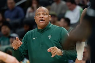 Doc Rivers no volverá como entrenador de los Bucks la próxima temporada, dice fuente de AP
