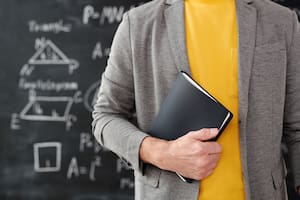 El docente ético en la era de la IA: entre la virtud y el algoritmo