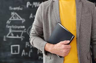 El docente ético en la era de la IA: entre la virtud y el algoritmo