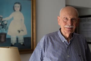 Doctor en Historia y comodoro de Marina, Miguel Ángel De Marco fue distinguido por el rey de España