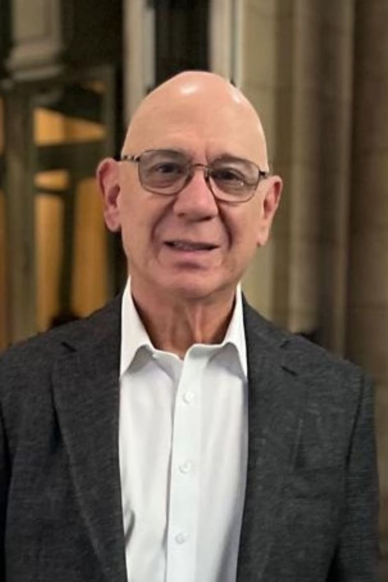 Doctor Julio Lautersztain.