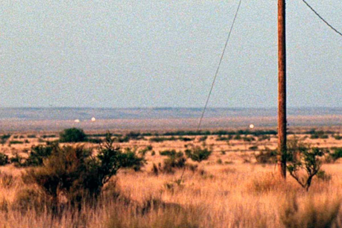 Documentadas desde finales de siglo XIX, las luces de Marfa son un fenómeno sin explicación que atrae a miles de turistas a esa poblado de Texas