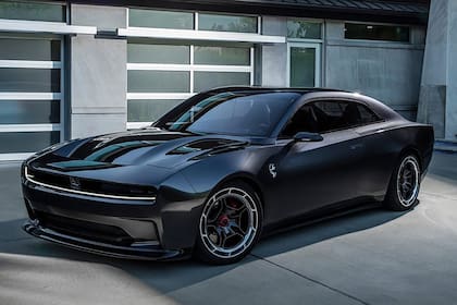 Dodge Charger Daytona SRT Concept Tiene soluciones únicas, como el sonido que emula a un motor V8 y darle ese toque de muscle car