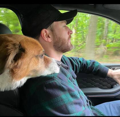 Dodger se convirtió en el mejor amigo de Chris Evans