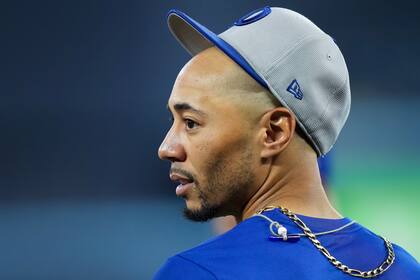 Dodgers en riesgo de eliminación ajustan alineación antes de sexto juego de Serie Mundial en Toronto