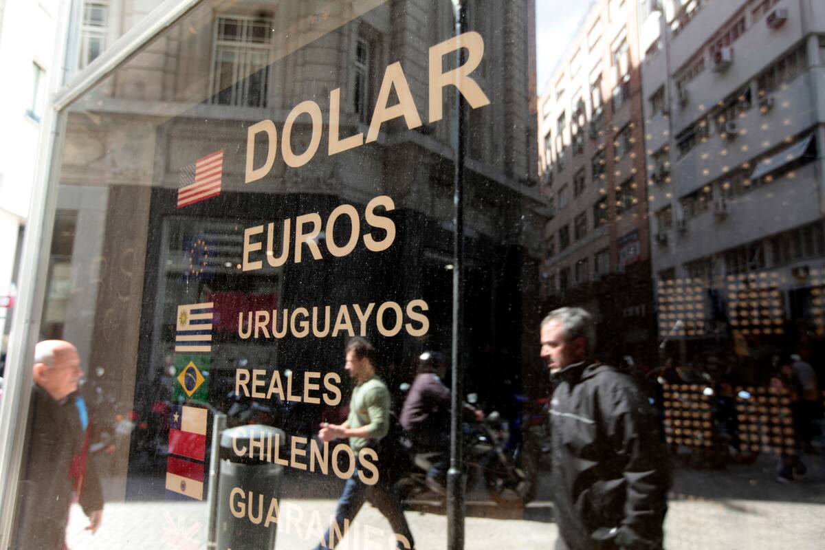 Dólar blue hoy: a cuánto cotiza el jueves 27 de abril