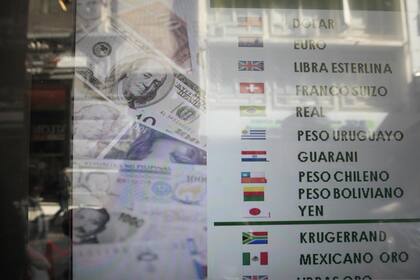 Dólar blue hoy: a cuanto cotiza el lunes 4 de mayo