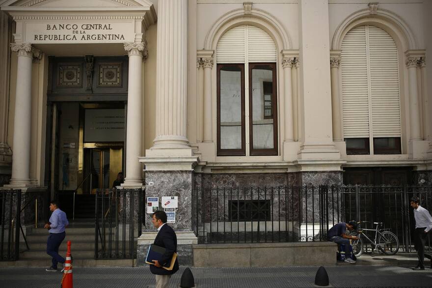 Dólar blue hoy: a cuánto cotiza el martes 10 de noviembre - LA NACION