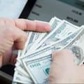 ¿A cuánto cotiza el dólar oficial y el blue hoy?