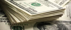 ¿A cuánto cotiza el dólar oficial y el blue hoy?