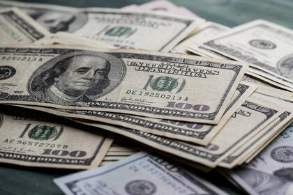 Dólar hoy: ¿a cuánto cerró el dólar BLUE este viernes?