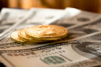 Dólar hoy: a cuánto cotiza MEP, BLUE, CCL y OFICIAL