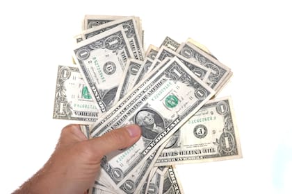 Dólar otra vez más ofertado que demandado