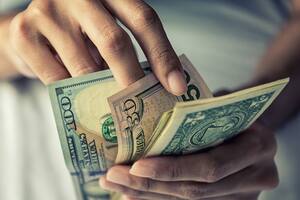 dolares