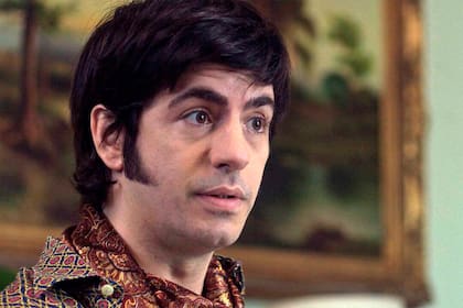 Dolido, el cantante se ve obligado a tomar una drástica decisión