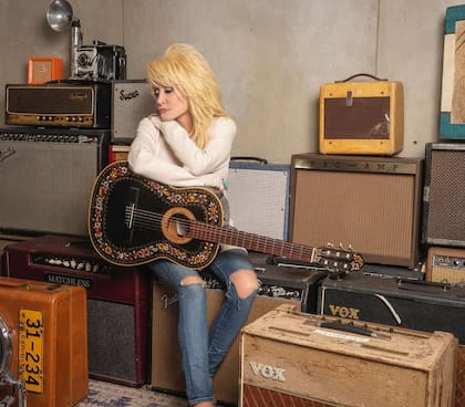 Dolly escribió su primera canción cuando tenía seis años: "Little Tiny Tasseltop"