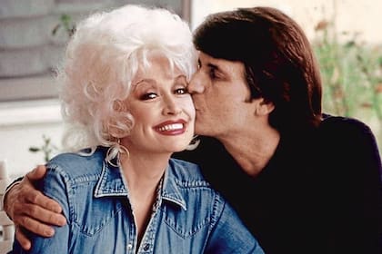 Dolly Parton junto a su marido, Carl Dean