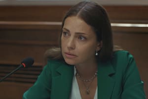Dolores Fonzi y Camila Plaate en una escena de Belén