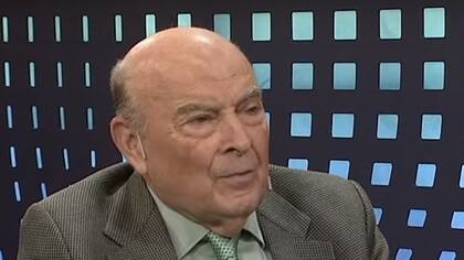 Domingo Cavallo en su última columna planteó que se debe discutir ganancias a la brevedad.