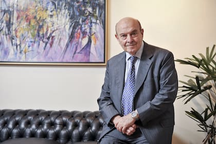 Domingo Cavallo pidió al gobierno "ortodoxia monetaria"