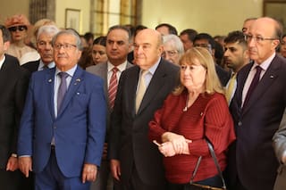 Reapareció Domingo Cavallo en un festejo oficial por el día de la patria