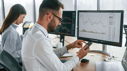 Domingo electoral: a cuánto cotiza el dólar que nunca duerme