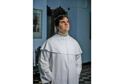 Fray Gonzalo Irungaray: "Mi opción fue positiva, no impulsada por una crisis o algún tipo de necesidad"