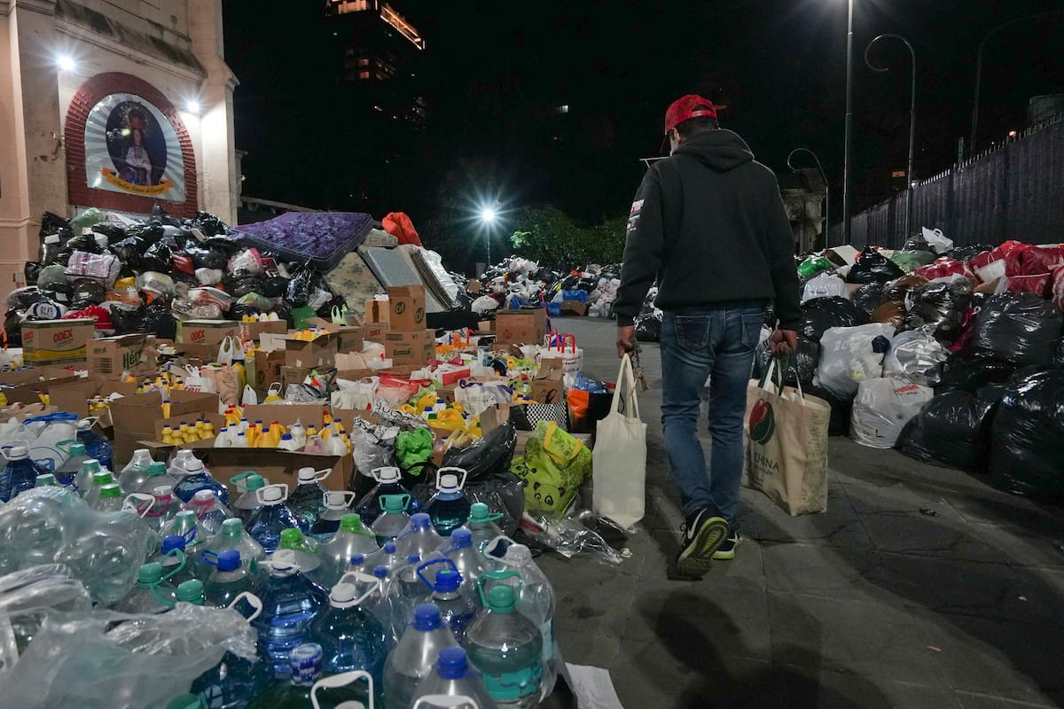 Donaciones en la parroquia Cacupé por los damnificados por inundaciones en Bahía Blanca