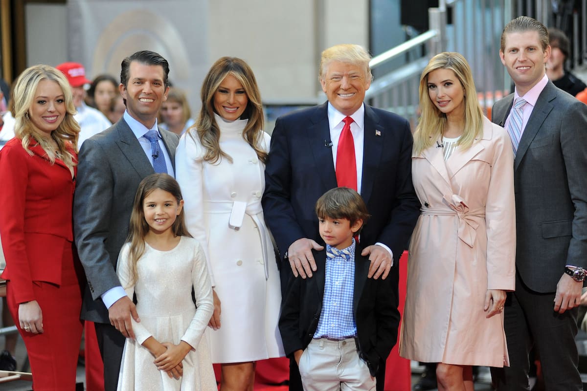 Donald Trum junto a su familia