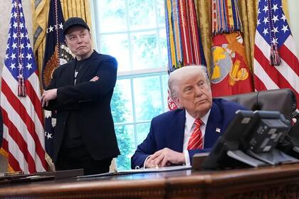 Donald Trump calificó de "ridícula" la iniciativa del America Party