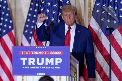 Donald Trump durante un discurso en su mansión de Mar-a-Lago