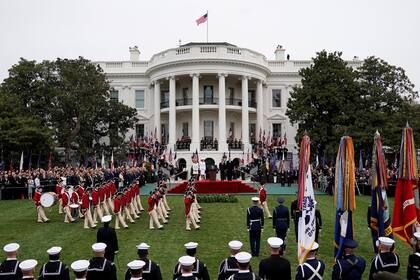 Melania dividió la vida de la Casa Blanca entre el ala Este y el ala Oeste