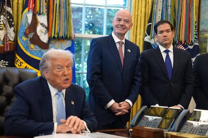 Donald Trump, Gianni Infantino y Marco Rubio, en la Casa Blanca.
