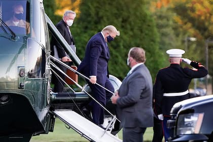Donald Trump llega al hospital militar Walter Reed