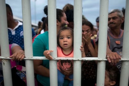 El drama de los niños migrantes volvió a activarse en la tensa frontera de México y Estados Unidos