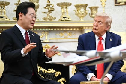 Donald Trump y Lee Jae Myung en el despacho oval