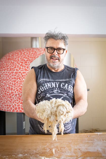 Donato De Santis en la cocina de su Pizza Paradiso